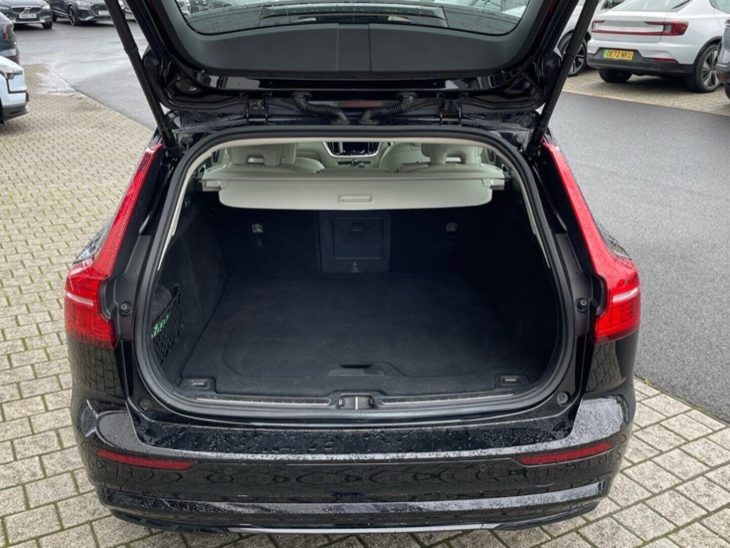 Used Volvo V60 2022 for sale - 76849957: Photo 20