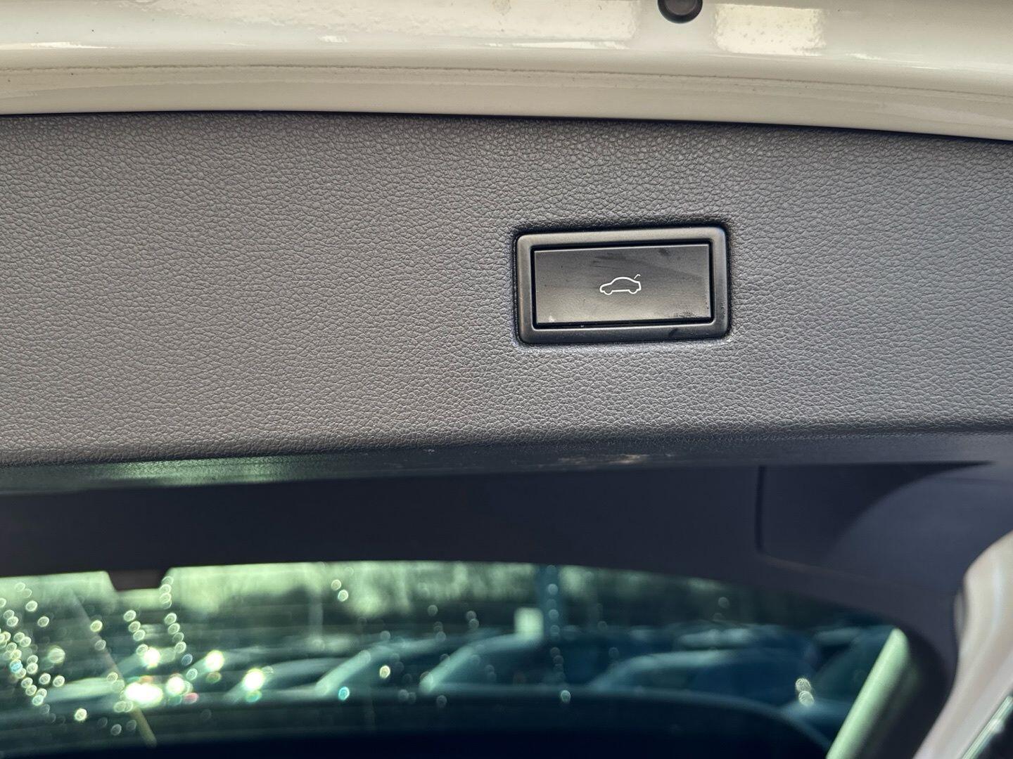 Used Volkswagen Tiguan 2020 for sale - 77175016: Photo 35