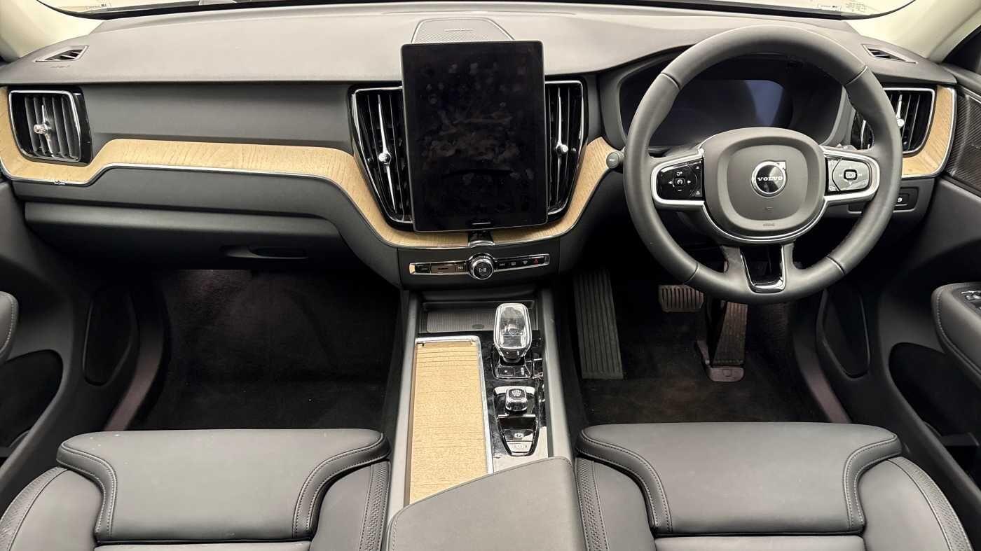 Used Volvo XC60 2025 for sale - 77278920: Photo 10