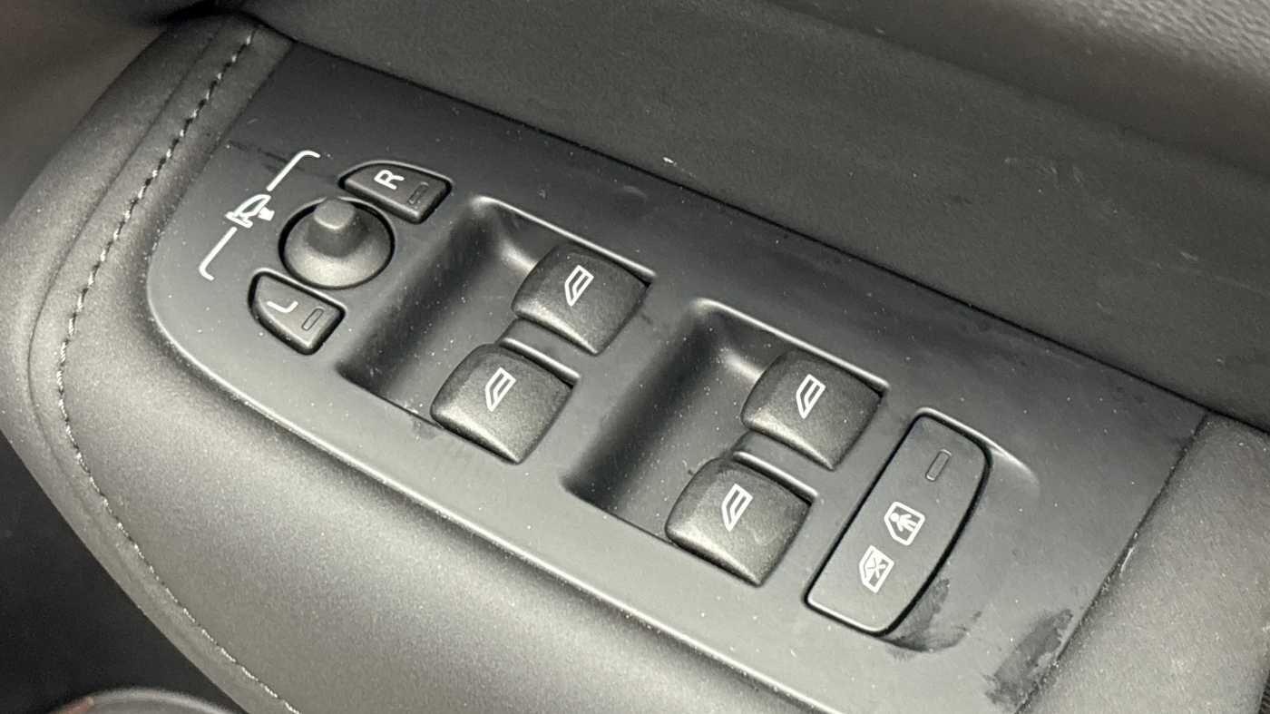 Used Volvo XC60 2025 for sale - 77278920: Photo 24