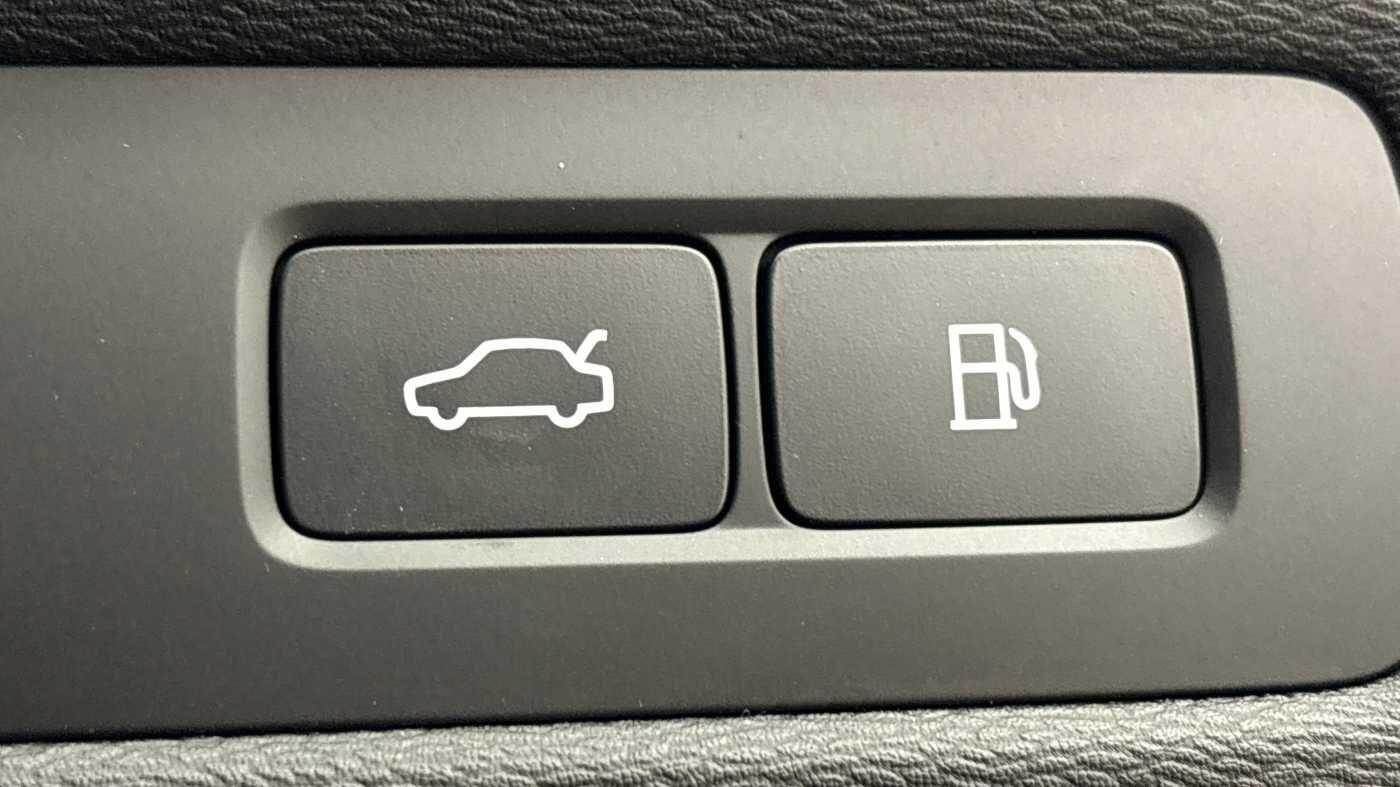 Used Volvo XC60 2025 for sale - 77278920: Photo 29