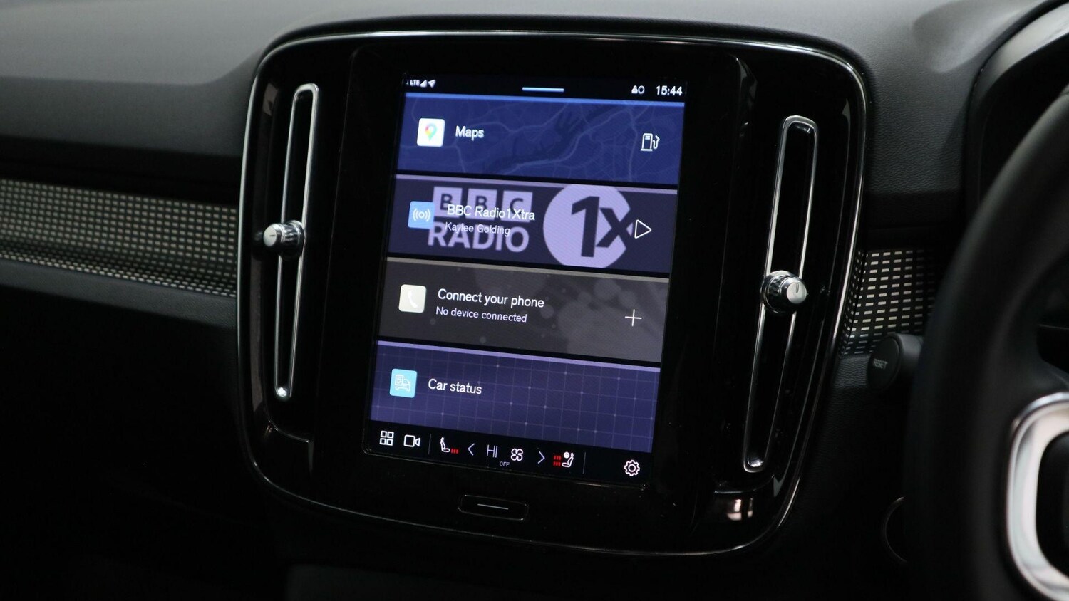 Used Volvo XC40 2024 for sale - 77439861: Photo 12