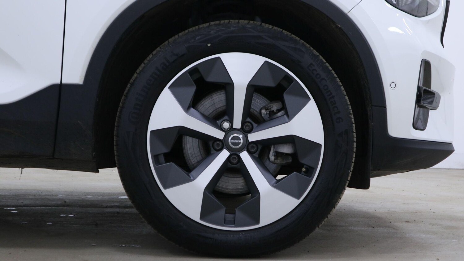 Used Volvo XC40 2024 for sale - 77439861: Photo 17