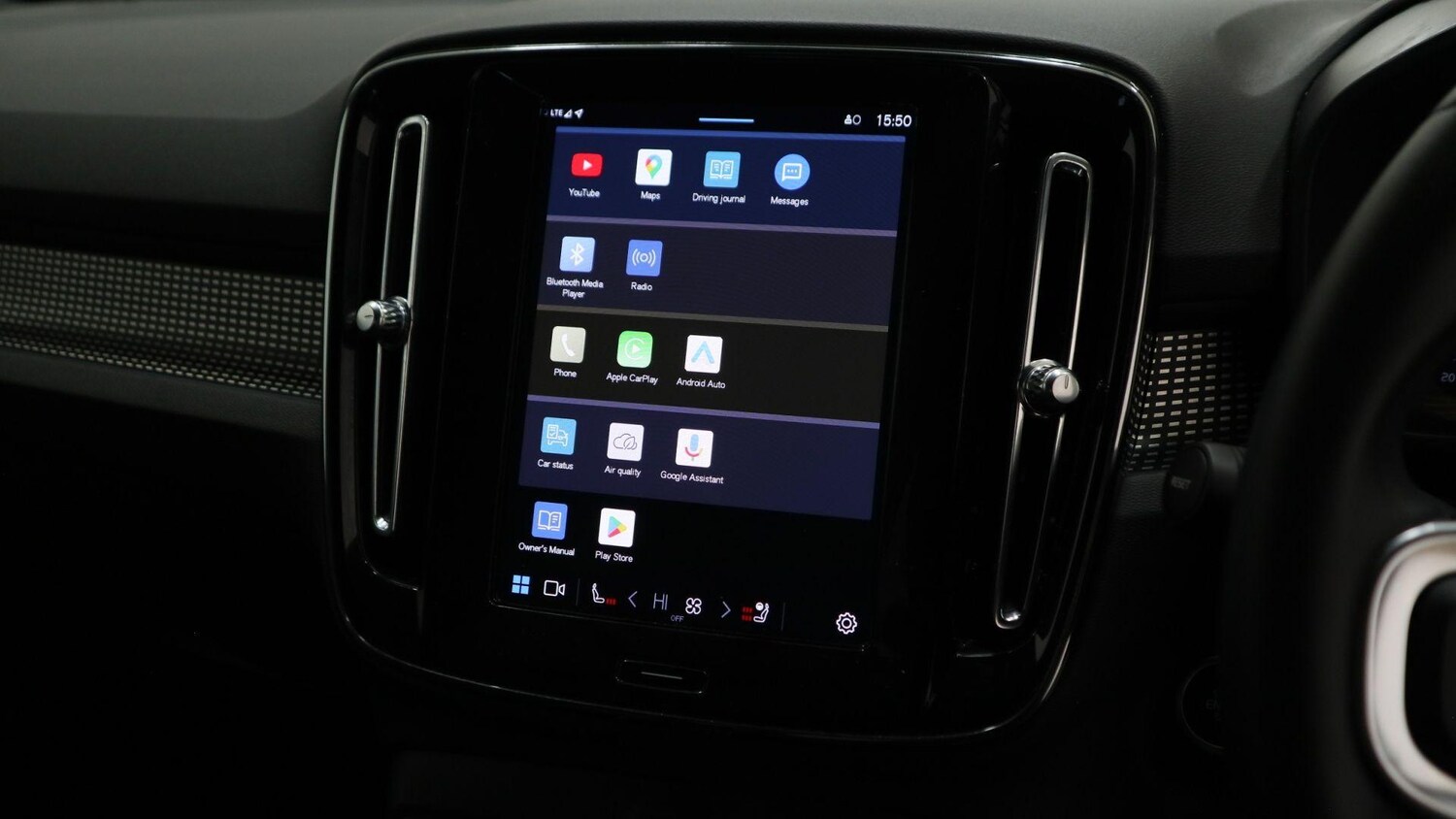 Used Volvo XC40 2024 for sale - 77439861: Photo 33