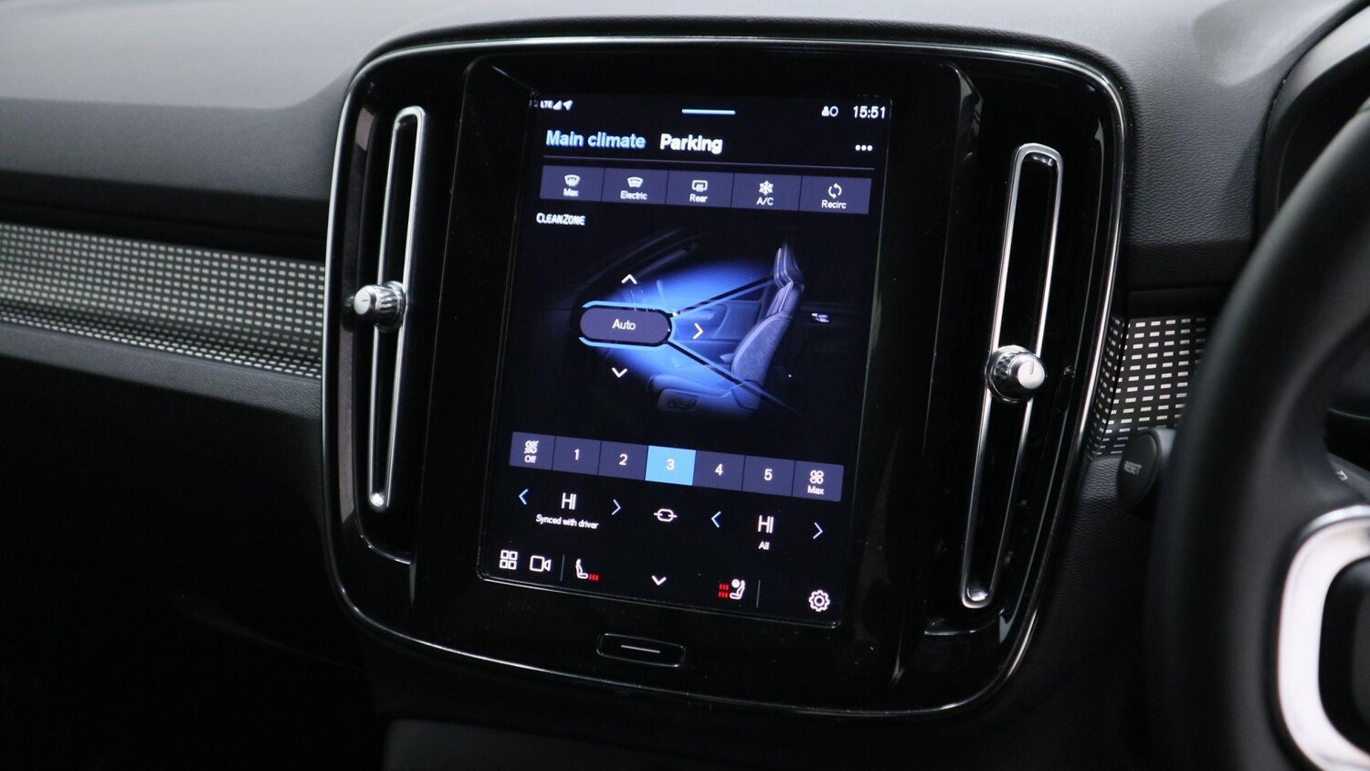 Used Volvo XC40 2024 for sale - 77439861: Photo 36