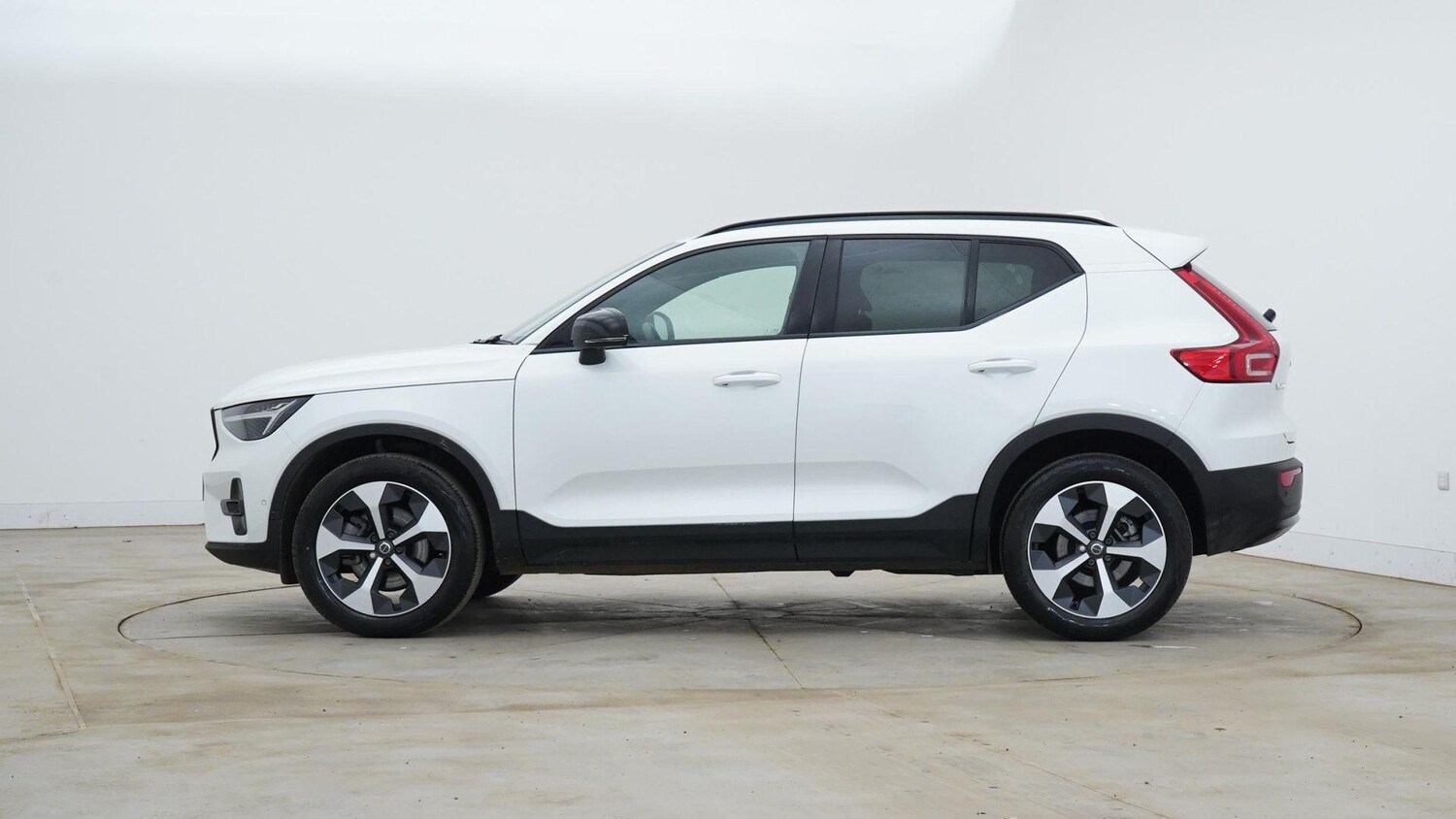 Used Volvo XC40 2024 for sale - 77439861: Photo 7