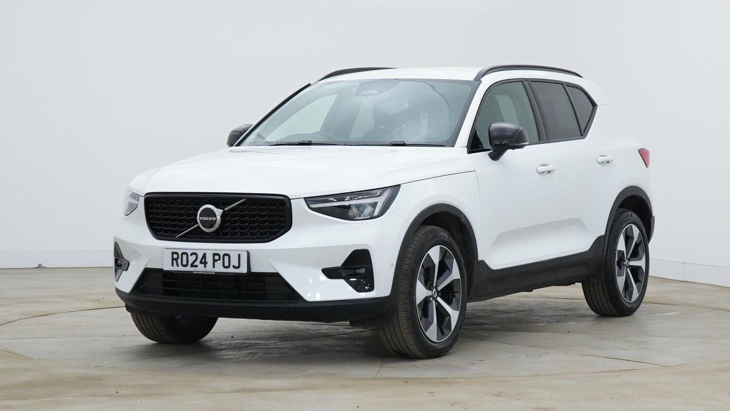Used Volvo XC40 2024 for sale - 77439861: Photo 8