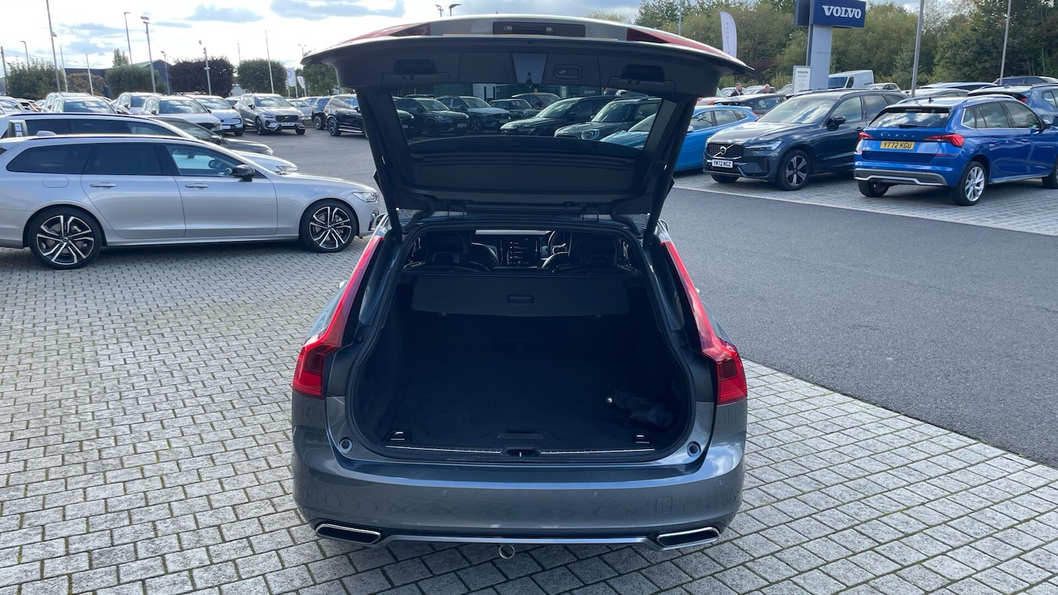 Used Volvo V90 2018 for sale - 76137904: Photo 13