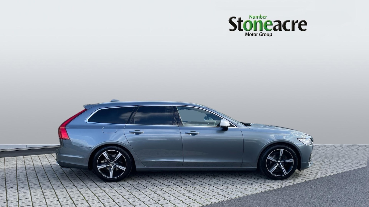 Used Volvo V90 2018 for sale - 76137904: Photo 3