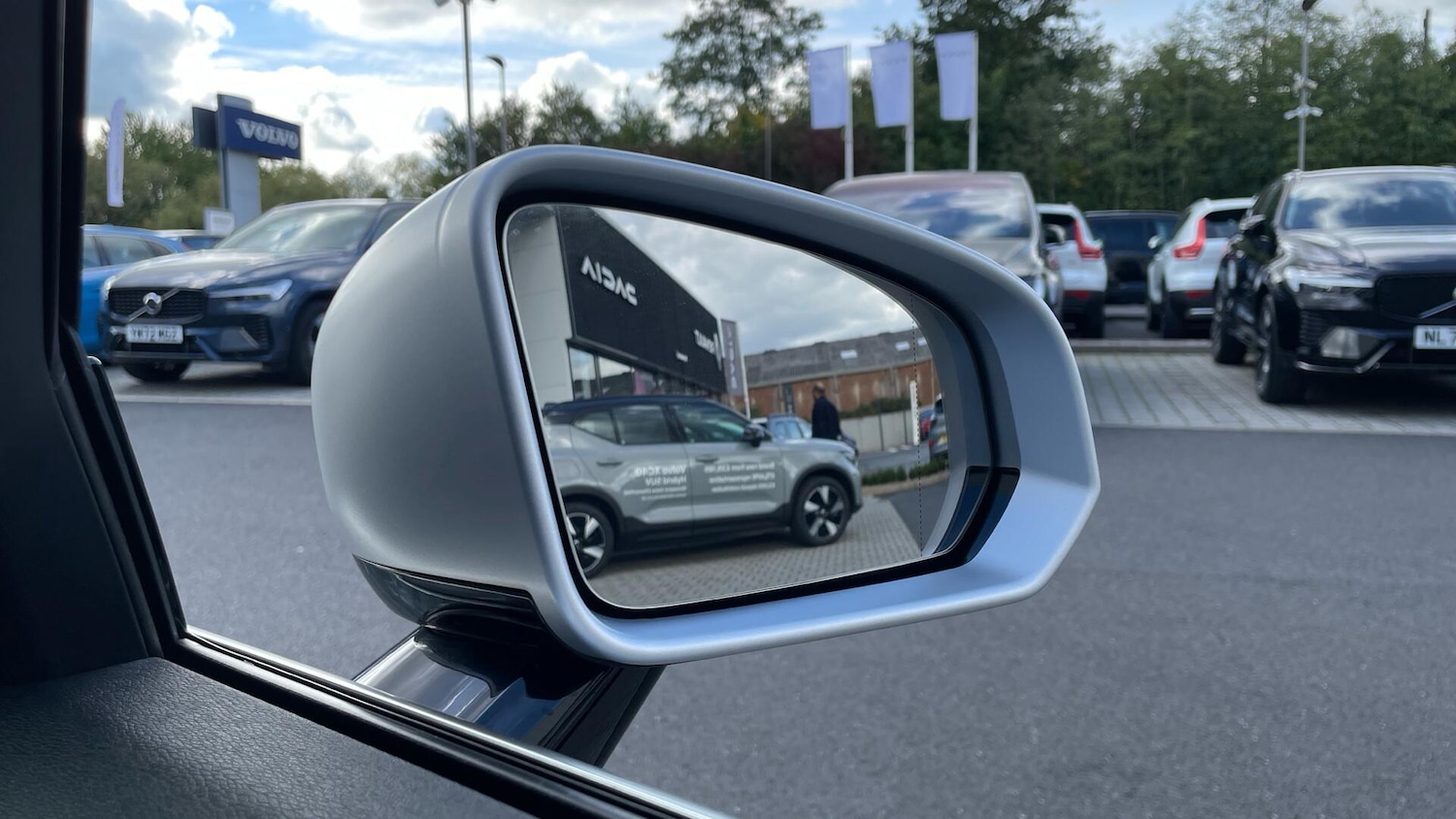 Used Volvo V90 2018 for sale - 76137904: Photo 32