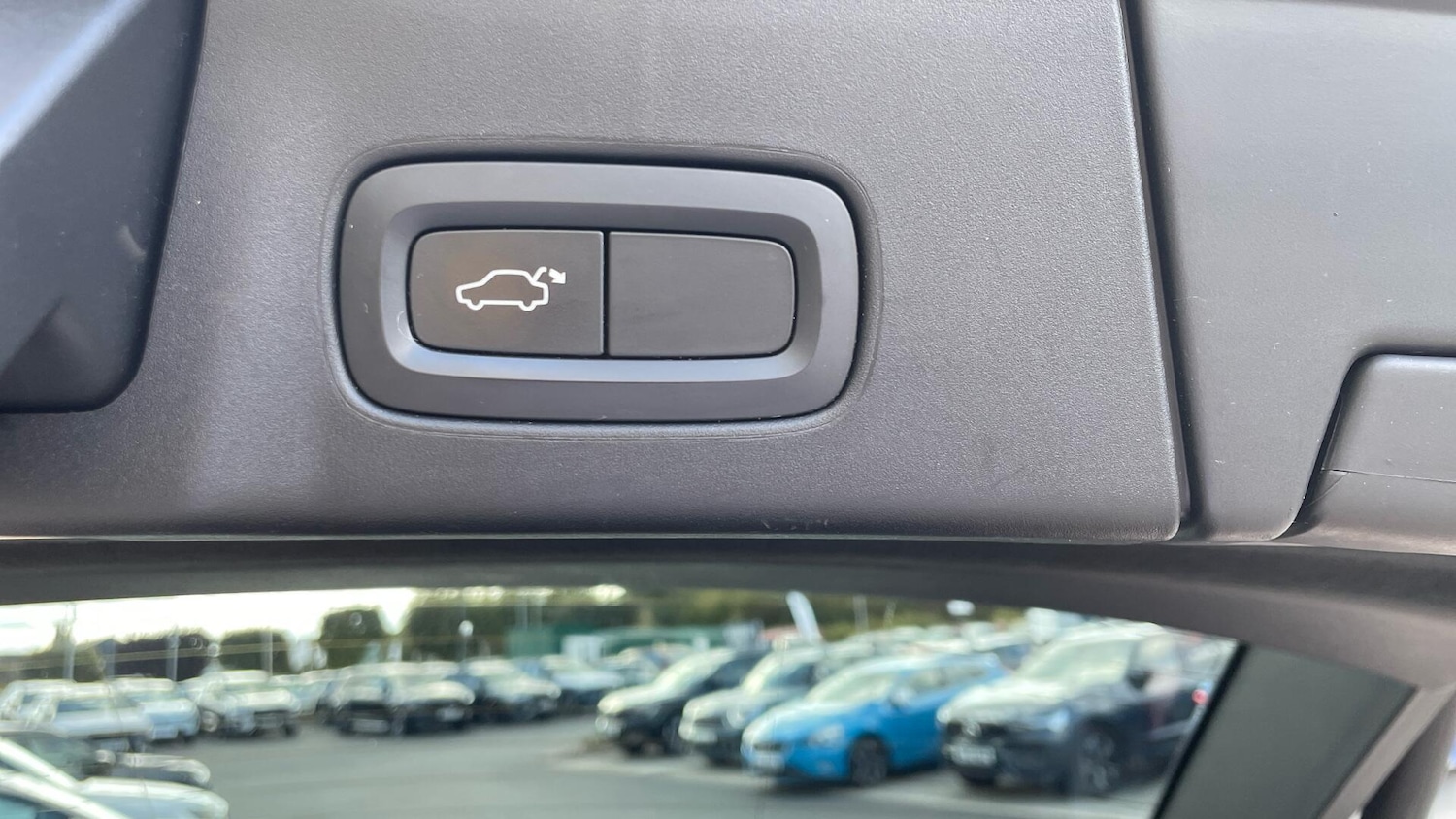 Used Volvo V90 2018 for sale - 76137904: Photo 35