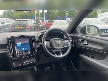 Used Volvo XC40 2023 for sale - 78830696: Photo