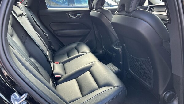 Used Volvo XC60 2023 for sale - 76158791: Photo 6