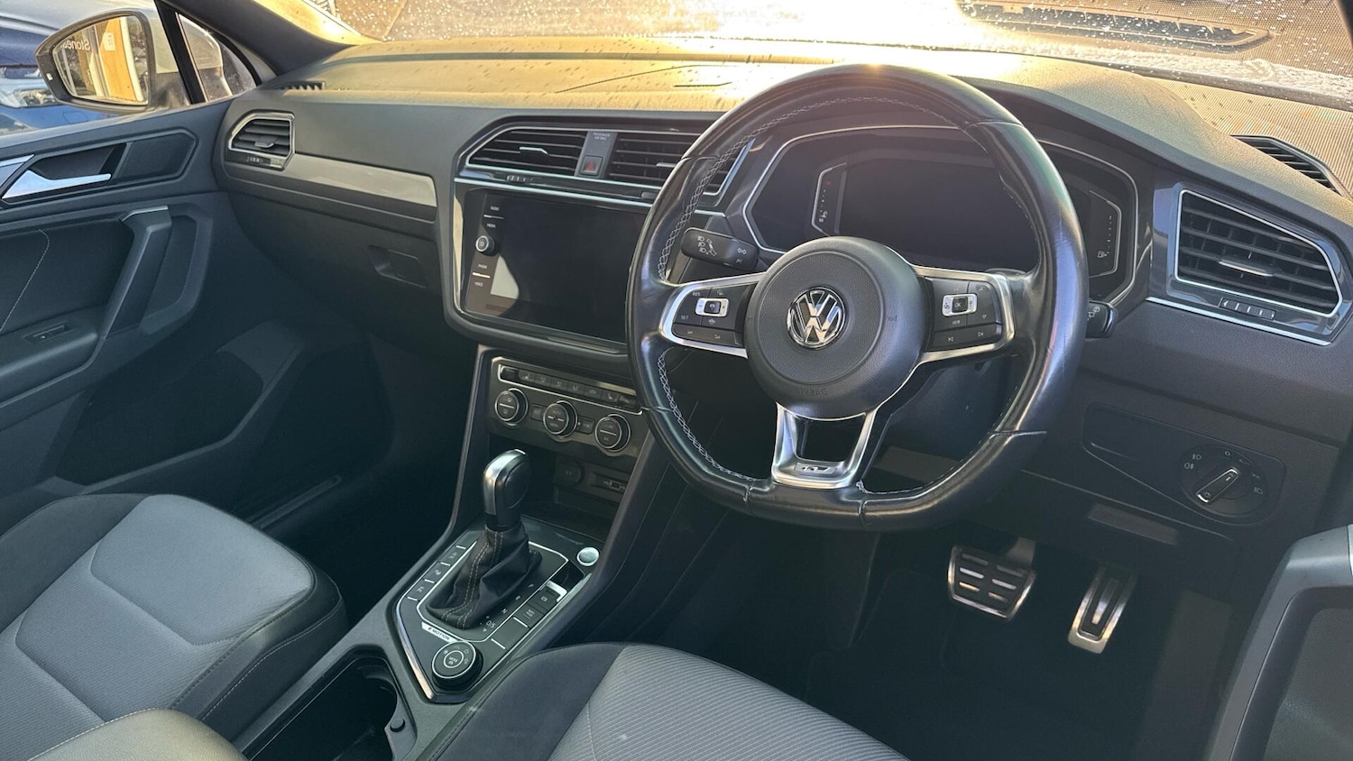 Used Volkswagen Tiguan 2020 for sale - 77469220: Photo 41