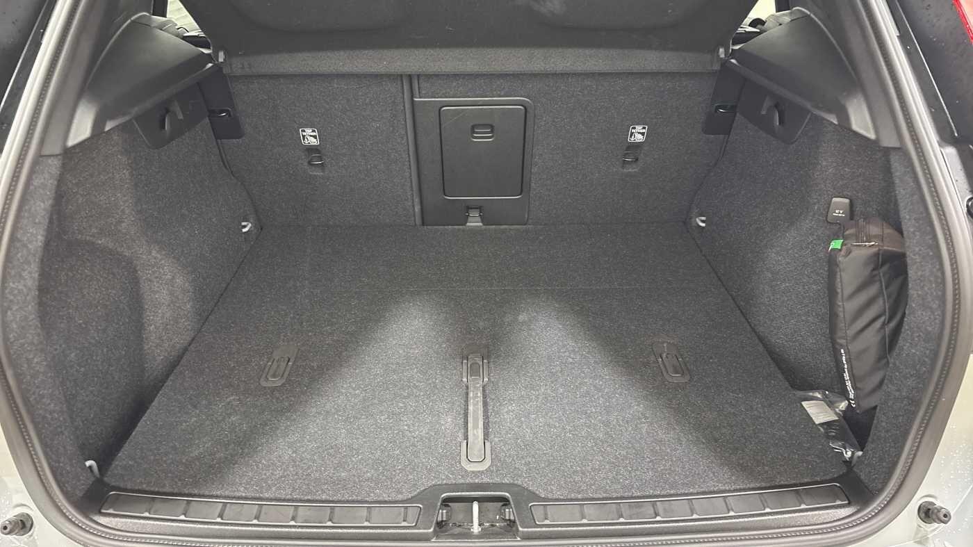 Used Volvo XC40 2024 for sale - 76849809: Photo 15