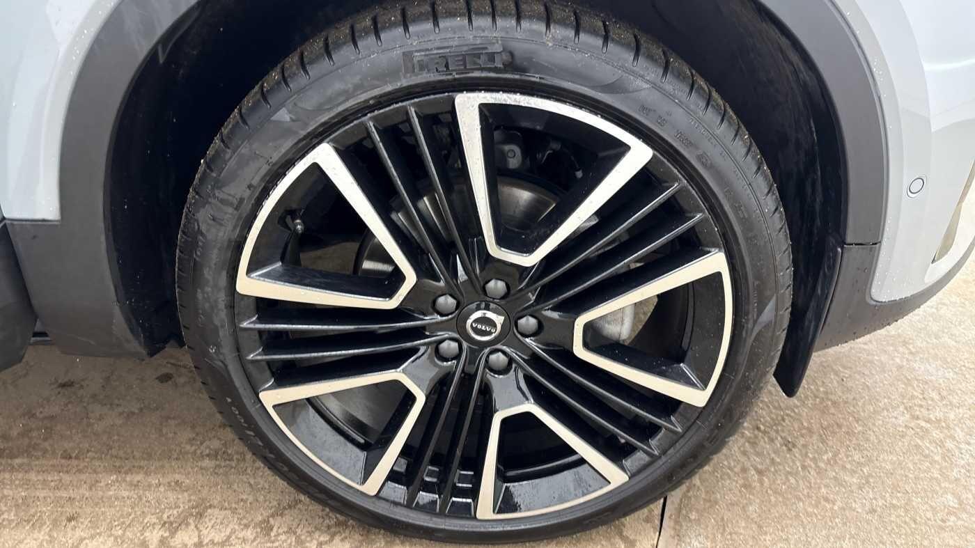 Used Volvo XC40 2024 for sale - 76849809: Photo 17