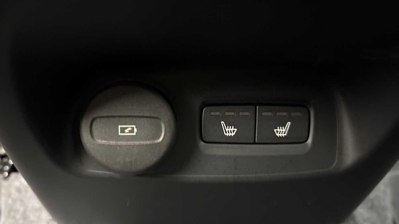 Used Volvo XC40 2024 for sale - 76849809: Photo 18