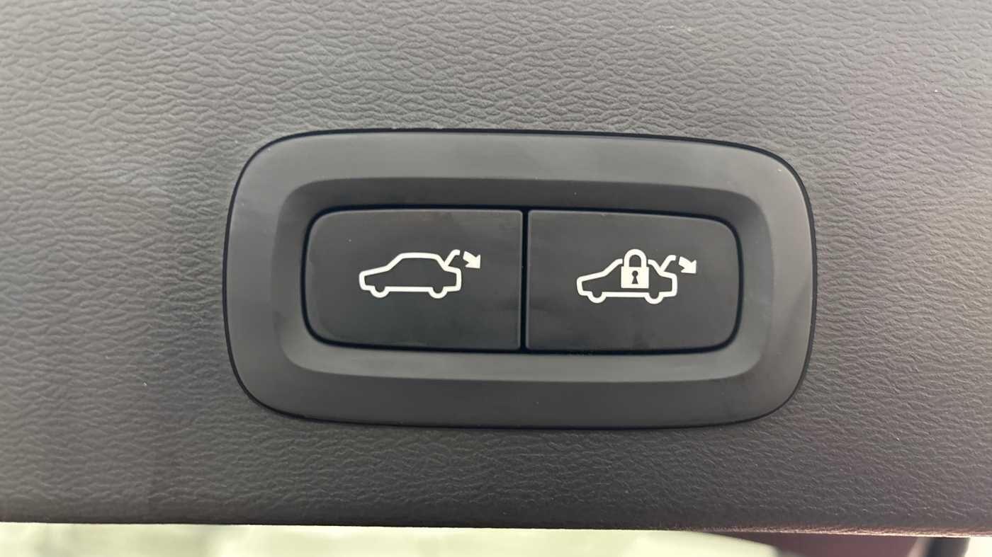 Used Volvo XC40 2024 for sale - 76849809: Photo 20