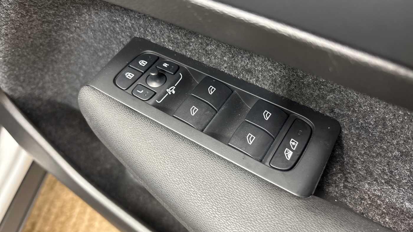 Used Volvo XC40 2024 for sale - 76849809: Photo 26