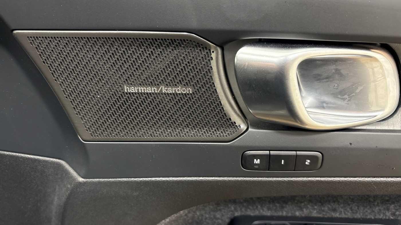 Used Volvo XC40 2024 for sale - 76849809: Photo 28