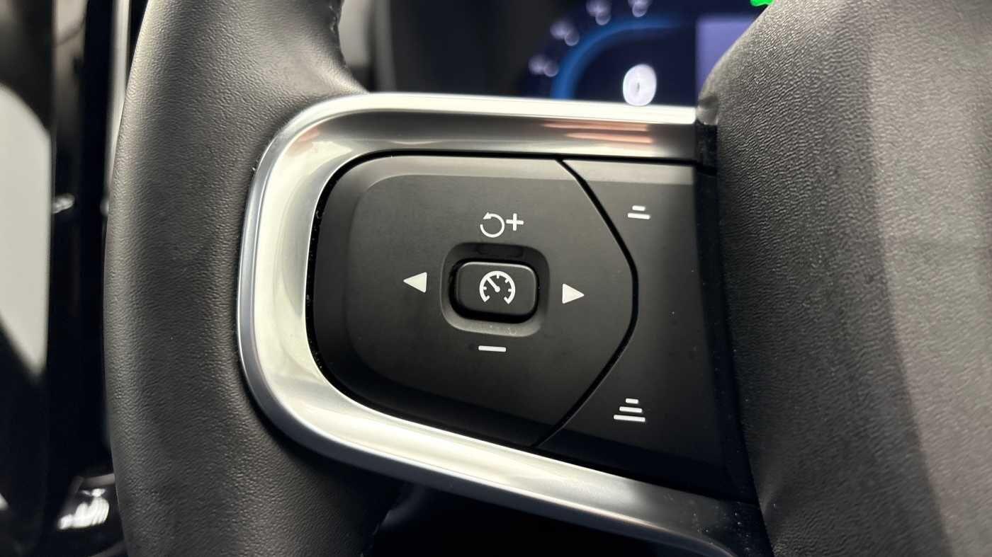 Used Volvo XC40 2024 for sale - 76849809: Photo 32