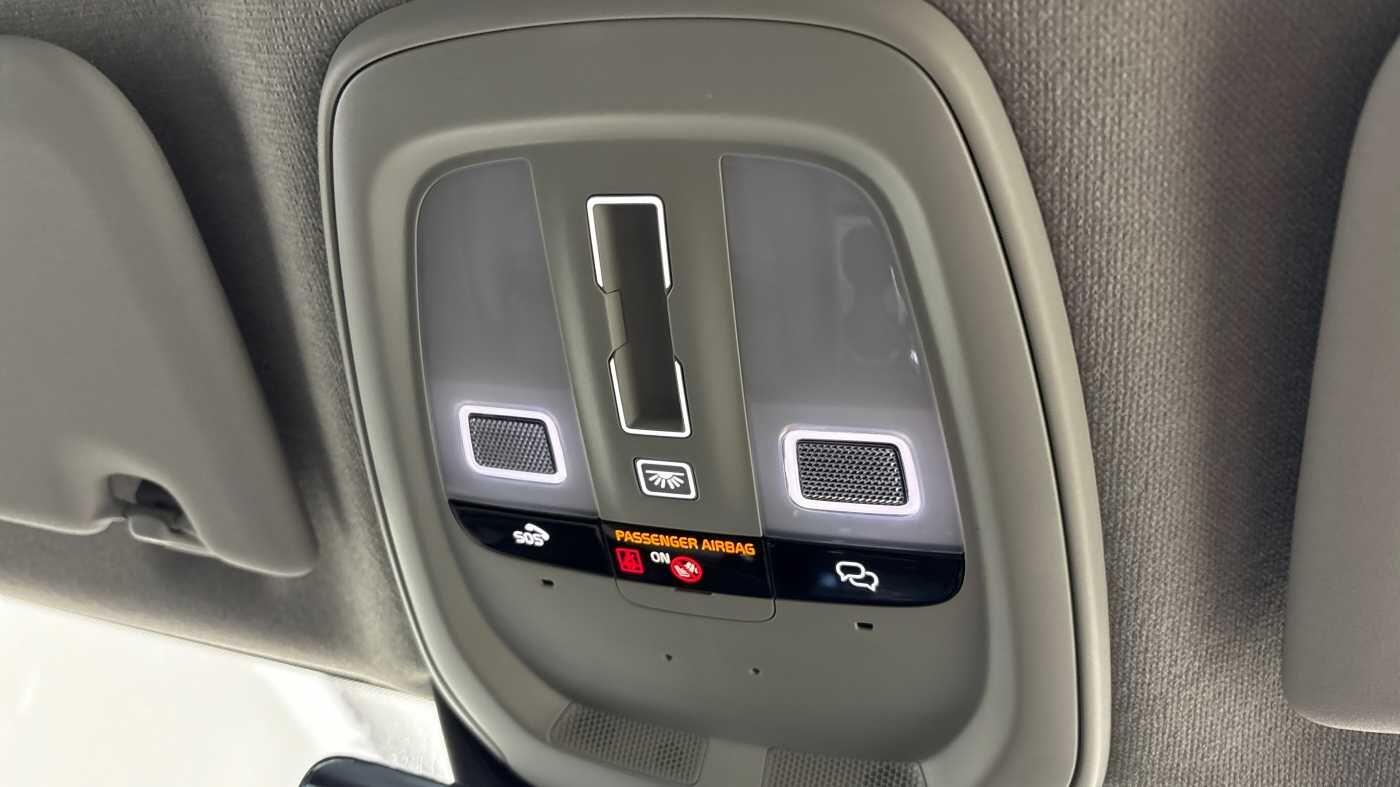 Used Volvo XC40 2024 for sale - 76849809: Photo 34