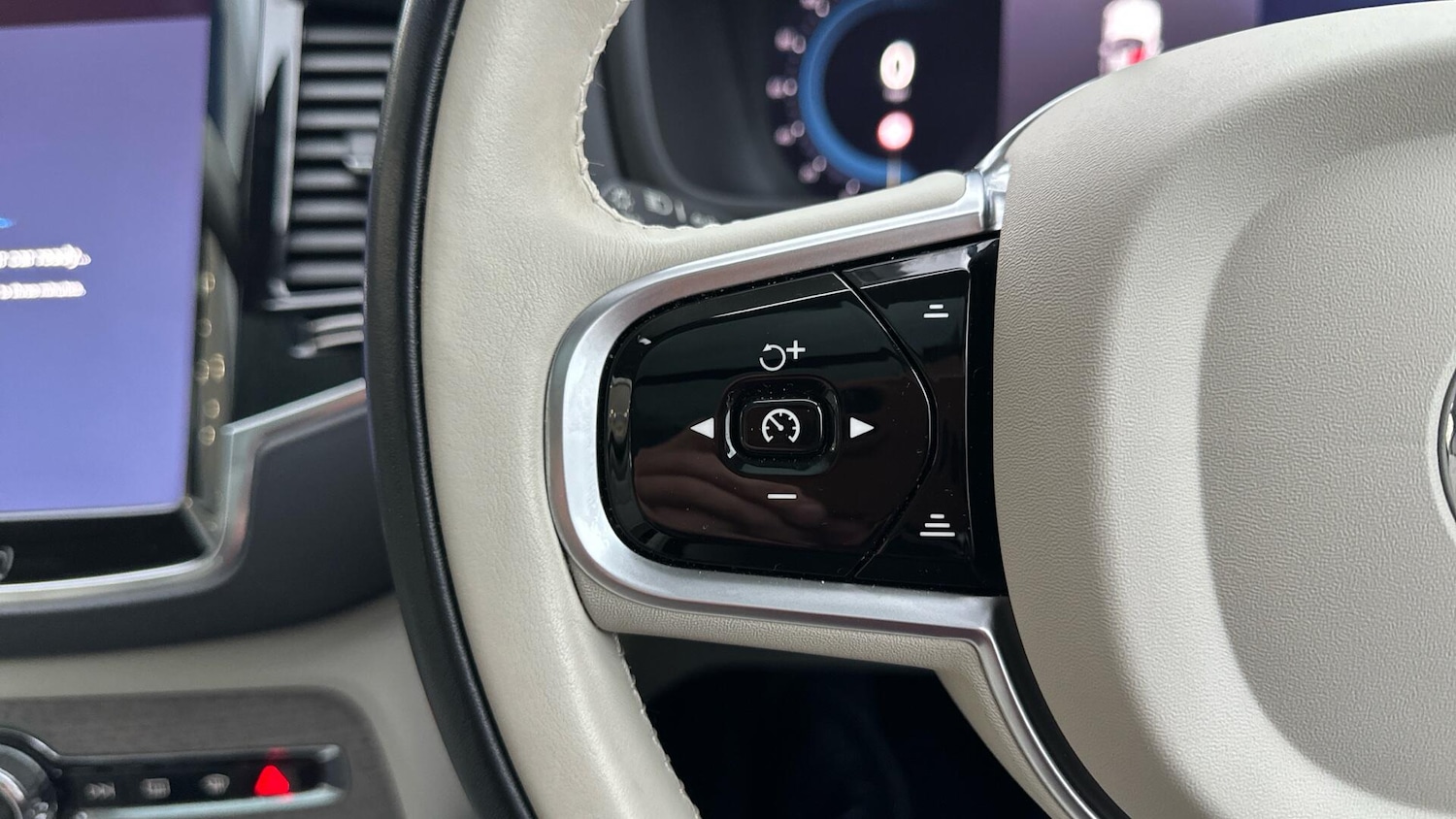 Used Volvo XC90 2022 for sale - 77203236: Photo 21