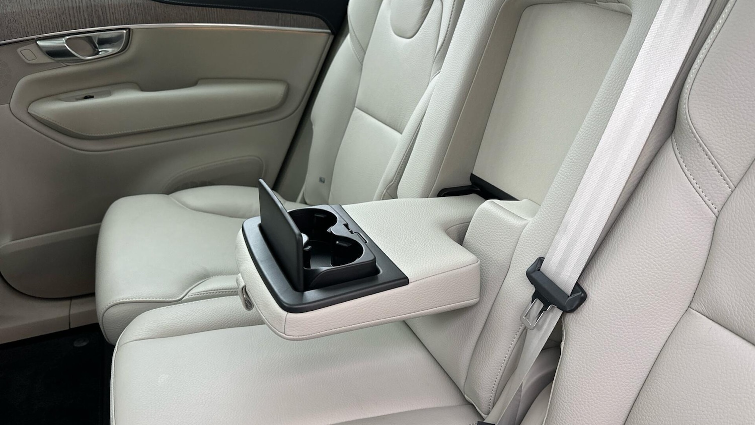 Used Volvo XC90 2022 for sale - 77203236: Photo 34