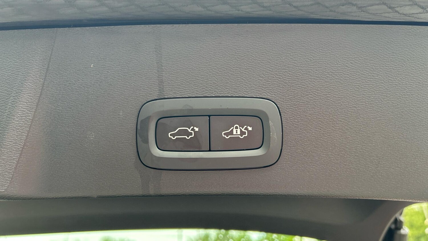 Vehicle 33