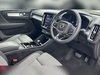 Used Volvo XC40 2022 for sale - 75562747: Photo