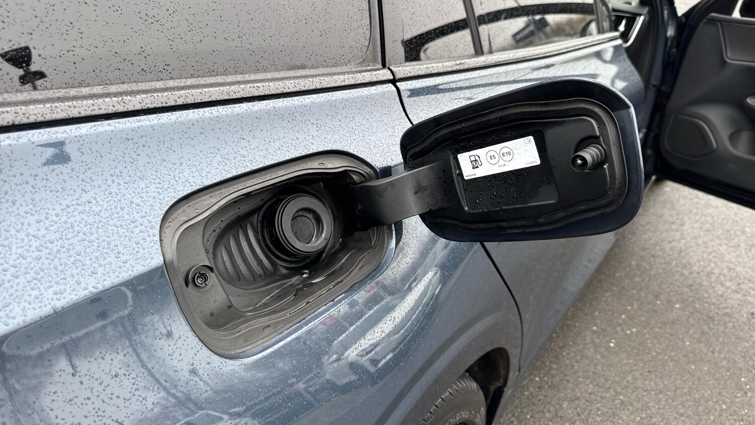 Used Volvo V60 2022 for sale - 77440240: Photo 16