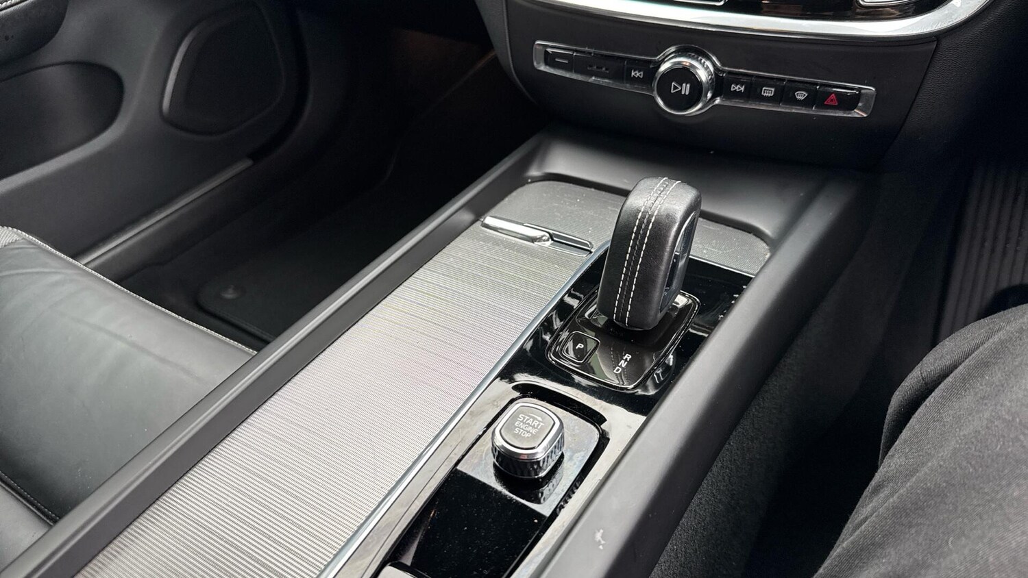 Used Volvo V60 2022 for sale - 77440240: Photo 26