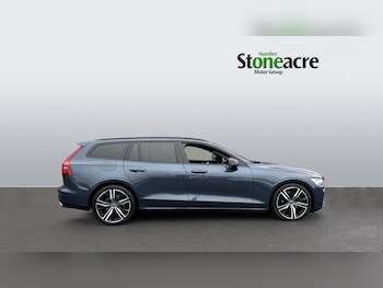 Used Volvo V60 2022 for sale - 77440240: Photo