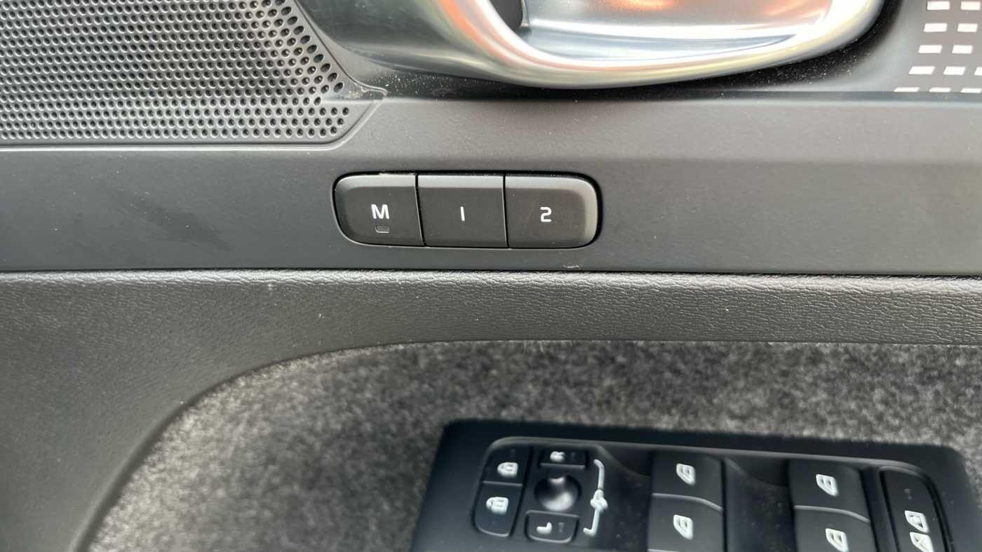 Used Volvo XC40 for sale - 77709759: Photo 29