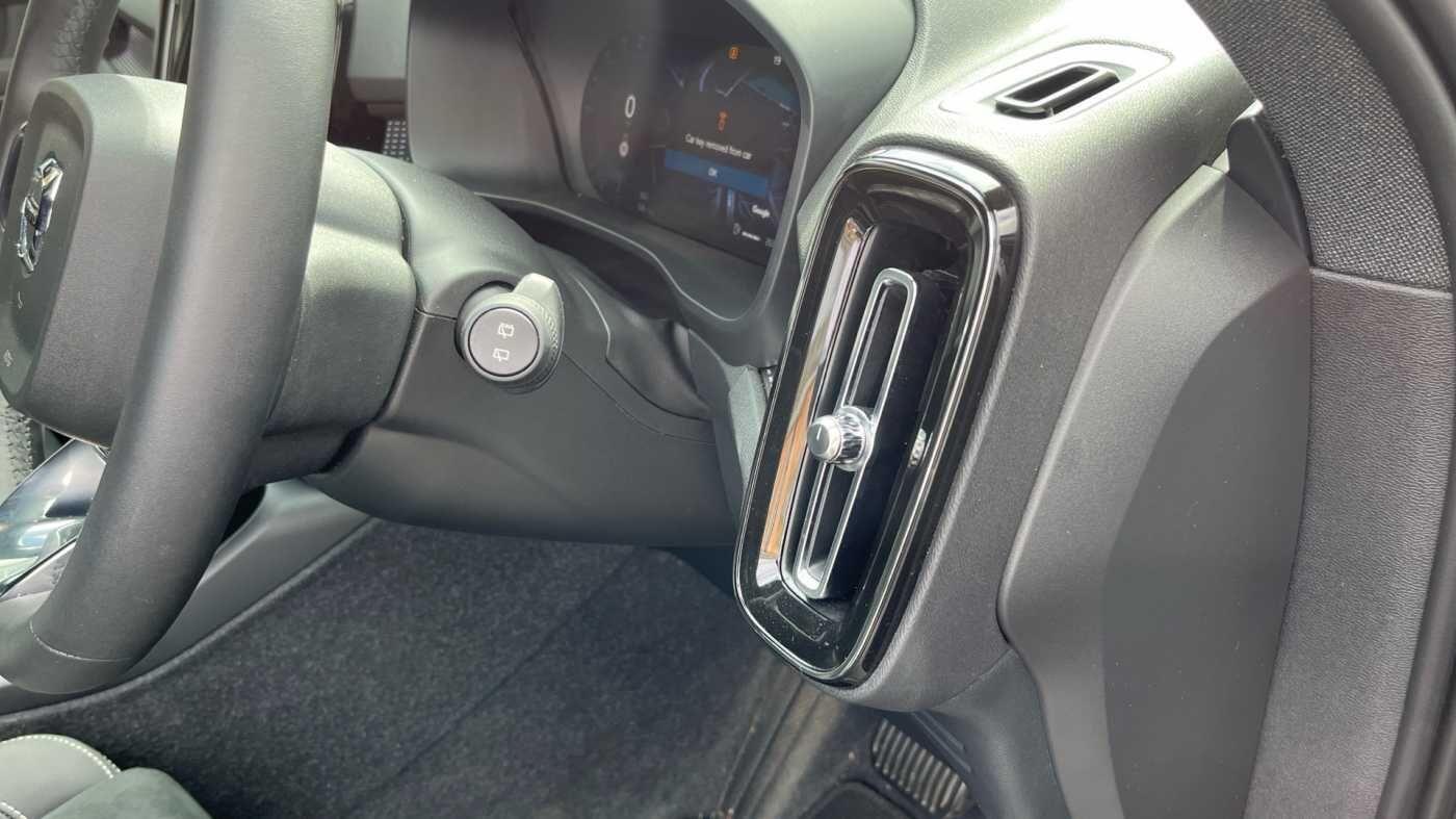 Used Volvo XC40 for sale - 77709759: Photo 30