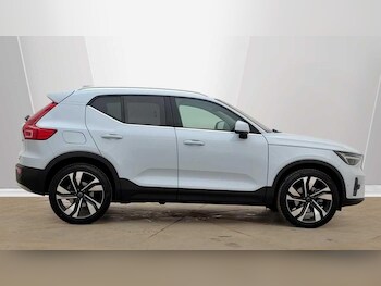 Used Volvo XC40 2025 for sale - 78307057: Photo