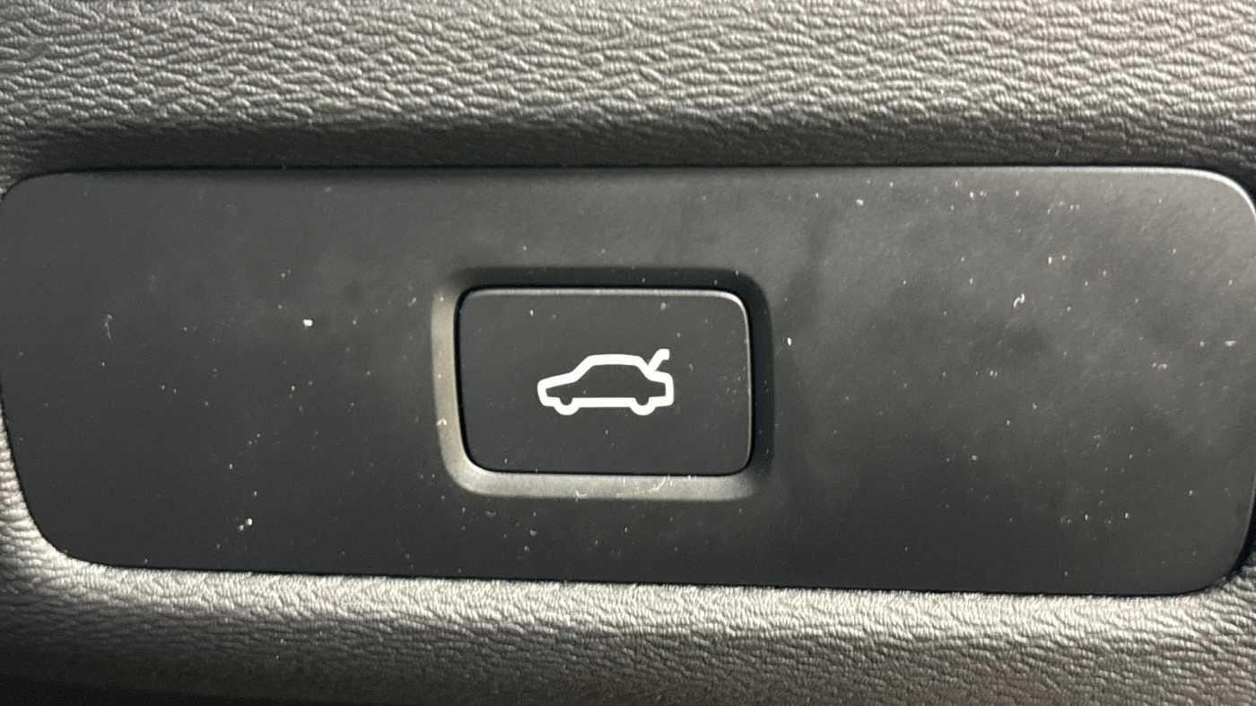 Used Volvo XC60 2025 for sale - 77564835: Photo 30