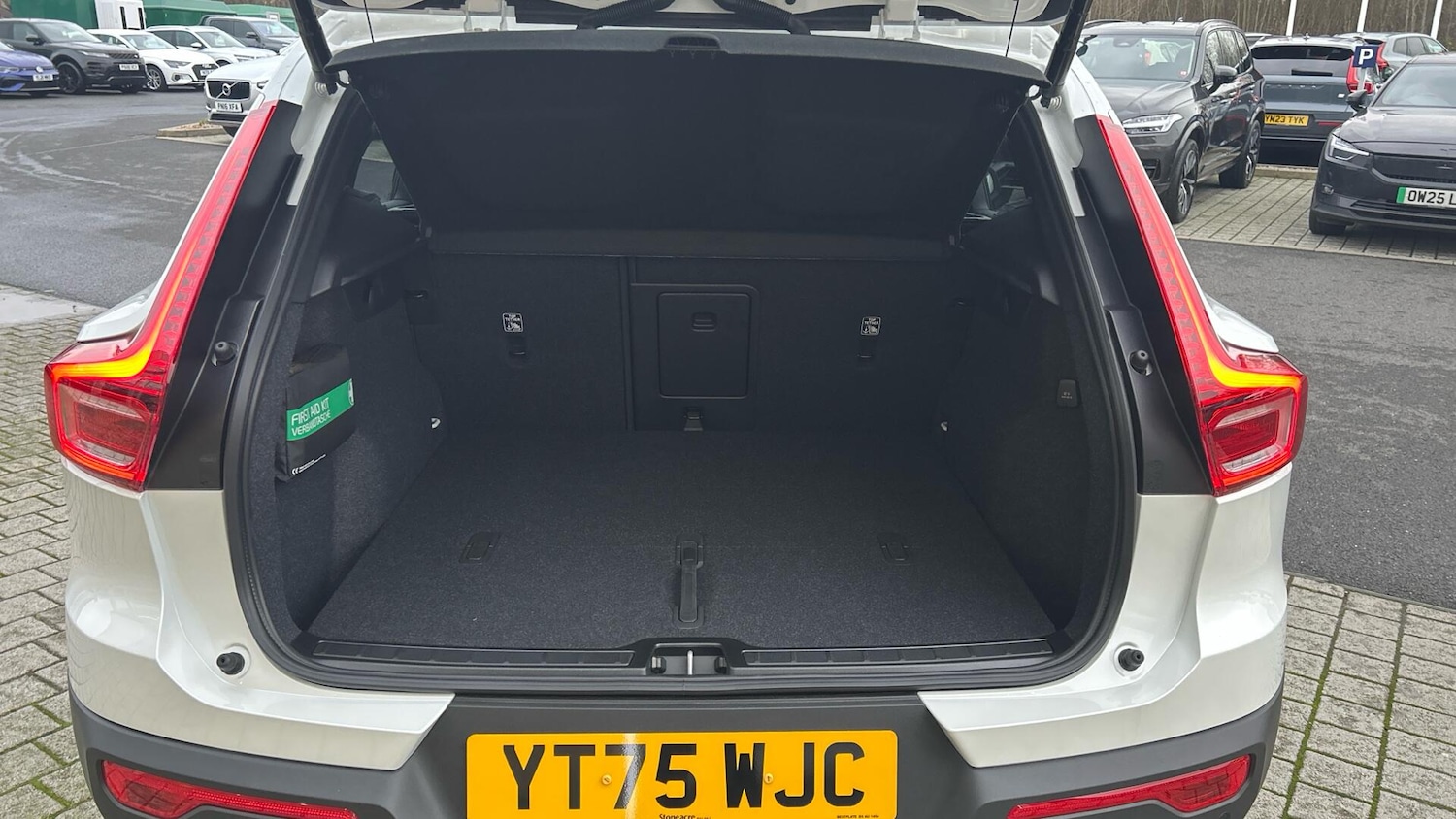 Used Volvo XC40 2025 for sale - 77074659: Photo 13