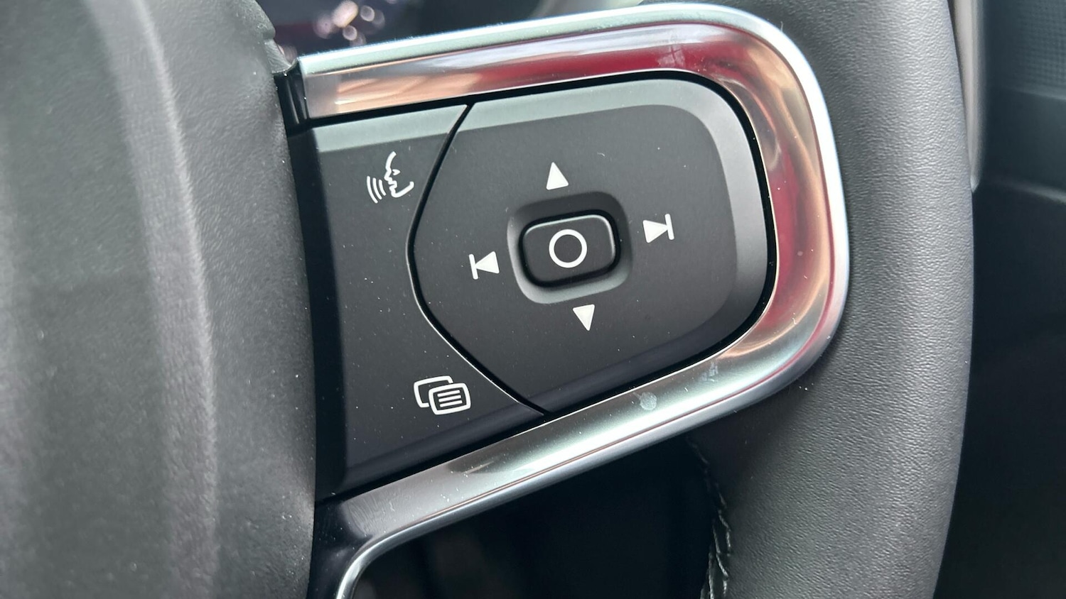 Used Volvo XC40 2025 for sale - 77074659: Photo 22