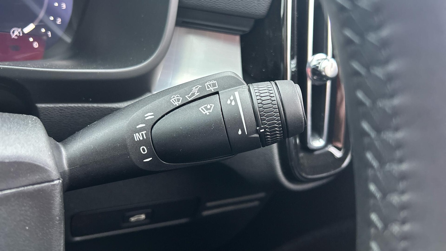 Used Volvo XC40 2025 for sale - 77074659: Photo 23