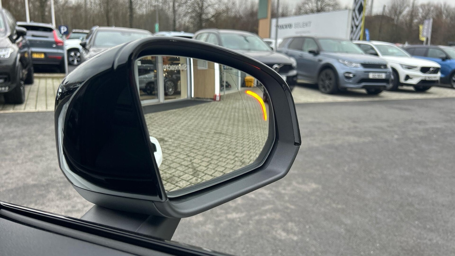 Used Volvo XC40 2025 for sale - 77074659: Photo 31