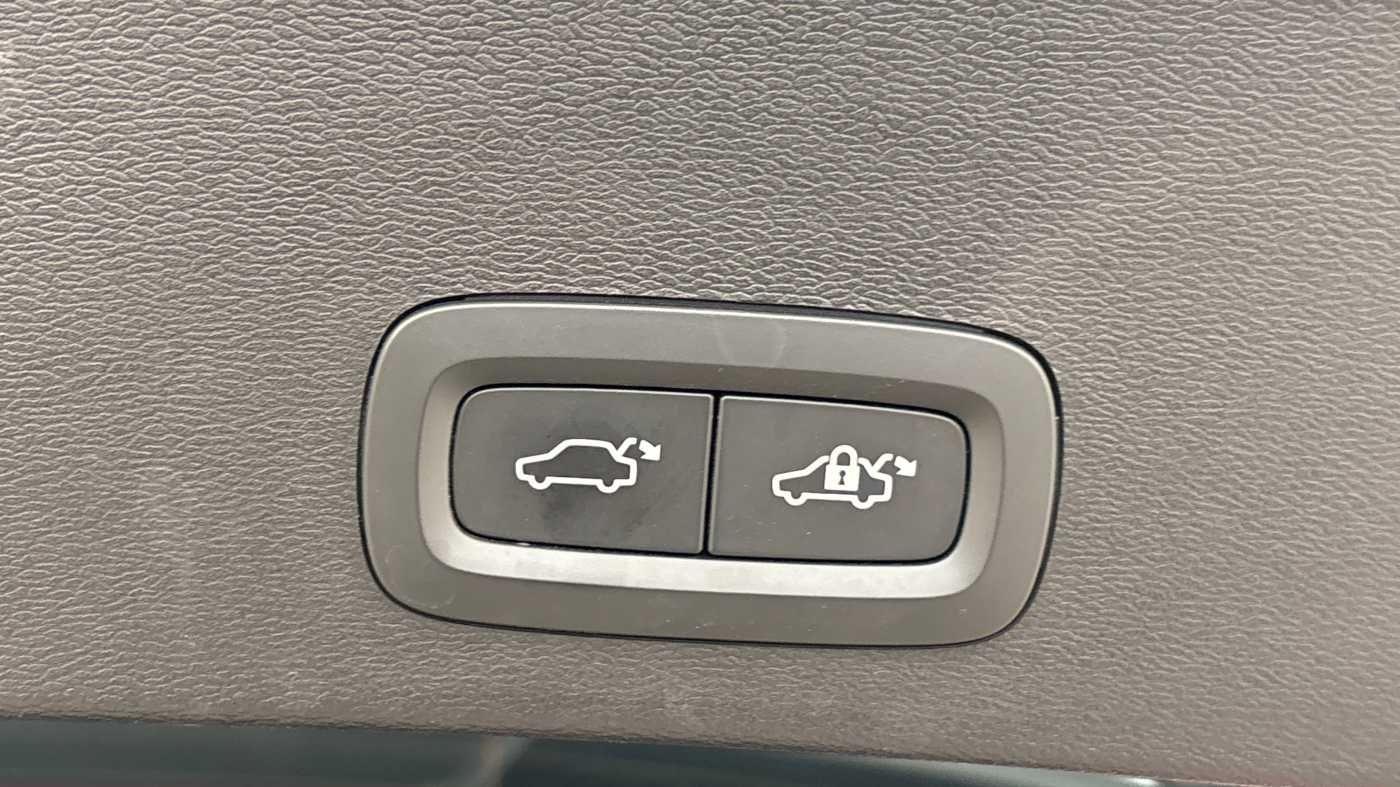 Used Volvo XC40 2024 for sale - 77439859: Photo 19