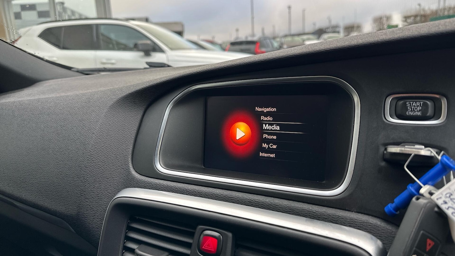 Used Volvo V40 2017 for sale - 77081314: Photo 12