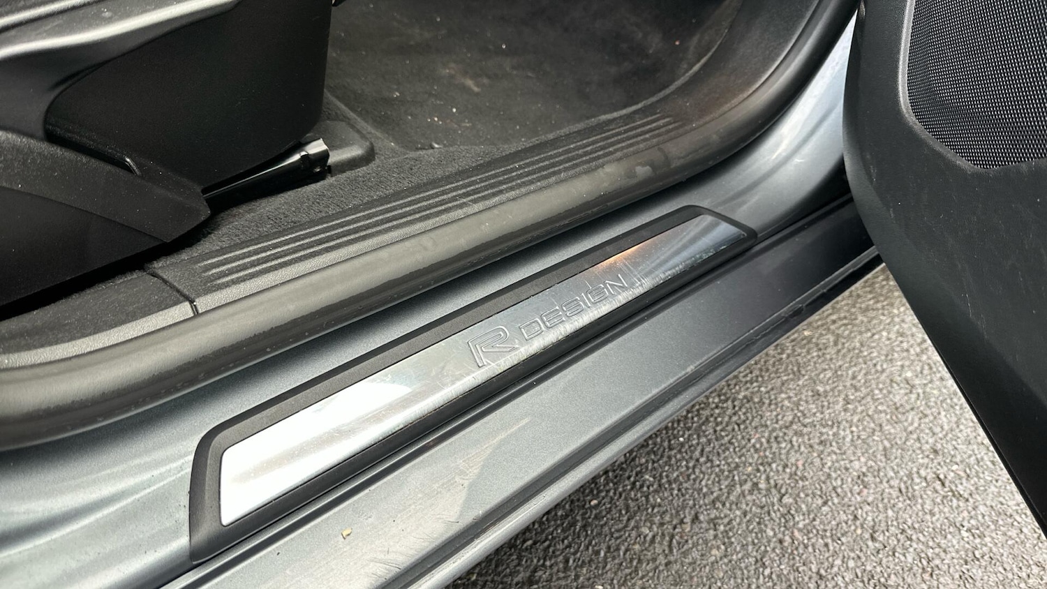 Used Volvo V40 2017 for sale - 77081314: Photo 14