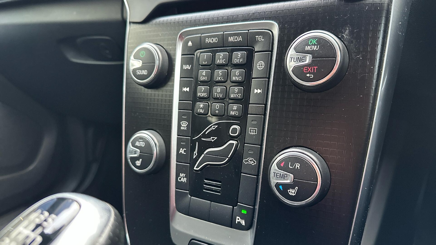 Used Volvo V40 2017 for sale - 77081314: Photo 19