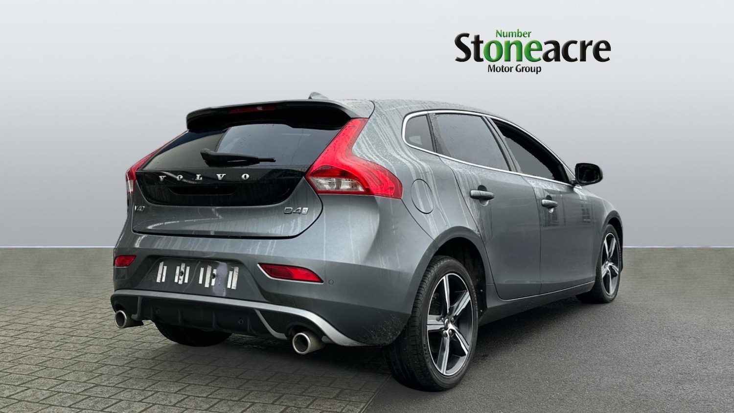 Used Volvo V40 2017 for sale - 77081314: Photo 2