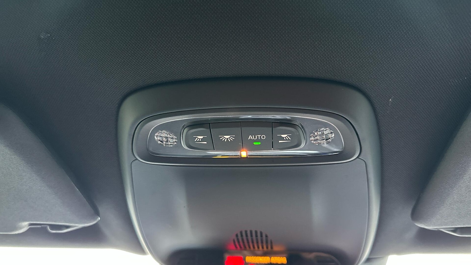 Used Volvo V40 2017 for sale - 77081314: Photo 28