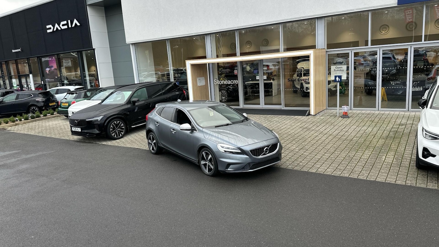 Used Volvo V40 2017 for sale - 77081314: Photo 34