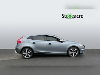 Used Volvo V40 2017 for sale - 77081314: Photo