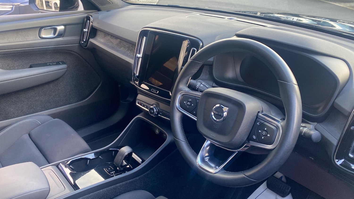 Used Volvo C40 for sale - 78100346: Photo 4